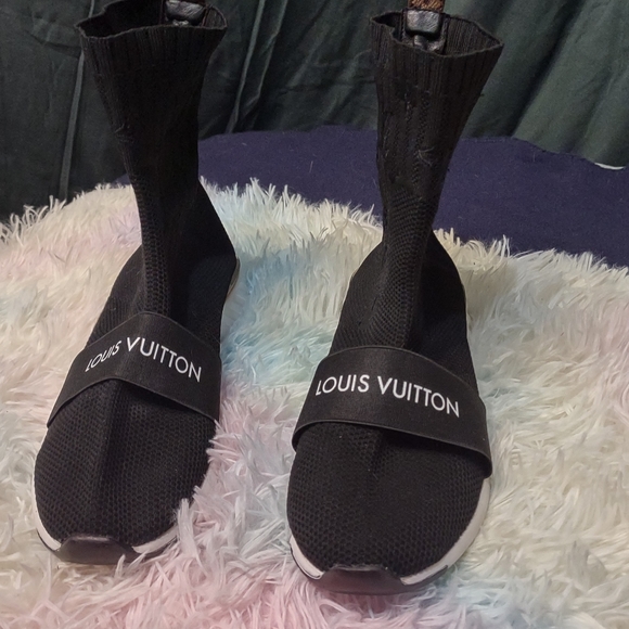 Louis Vuitton sneaker boots - Picture 2 of 7
